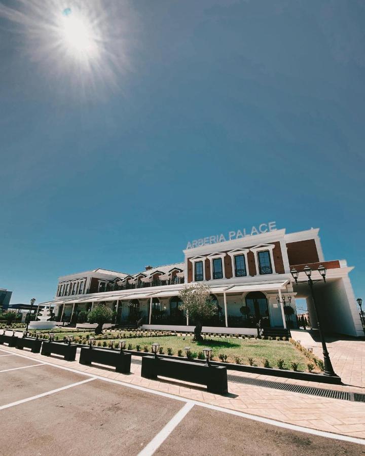 Arberia Palace Hotel Fushe Milot Exterior foto